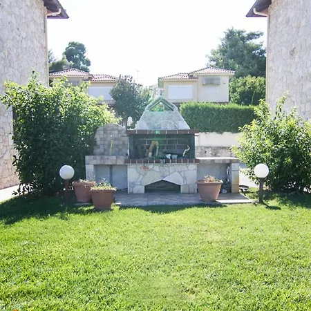 Jenny Villa Kriopigi