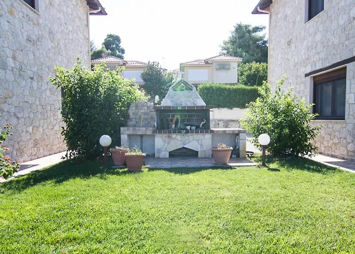 Jenny Villa Kriopigi